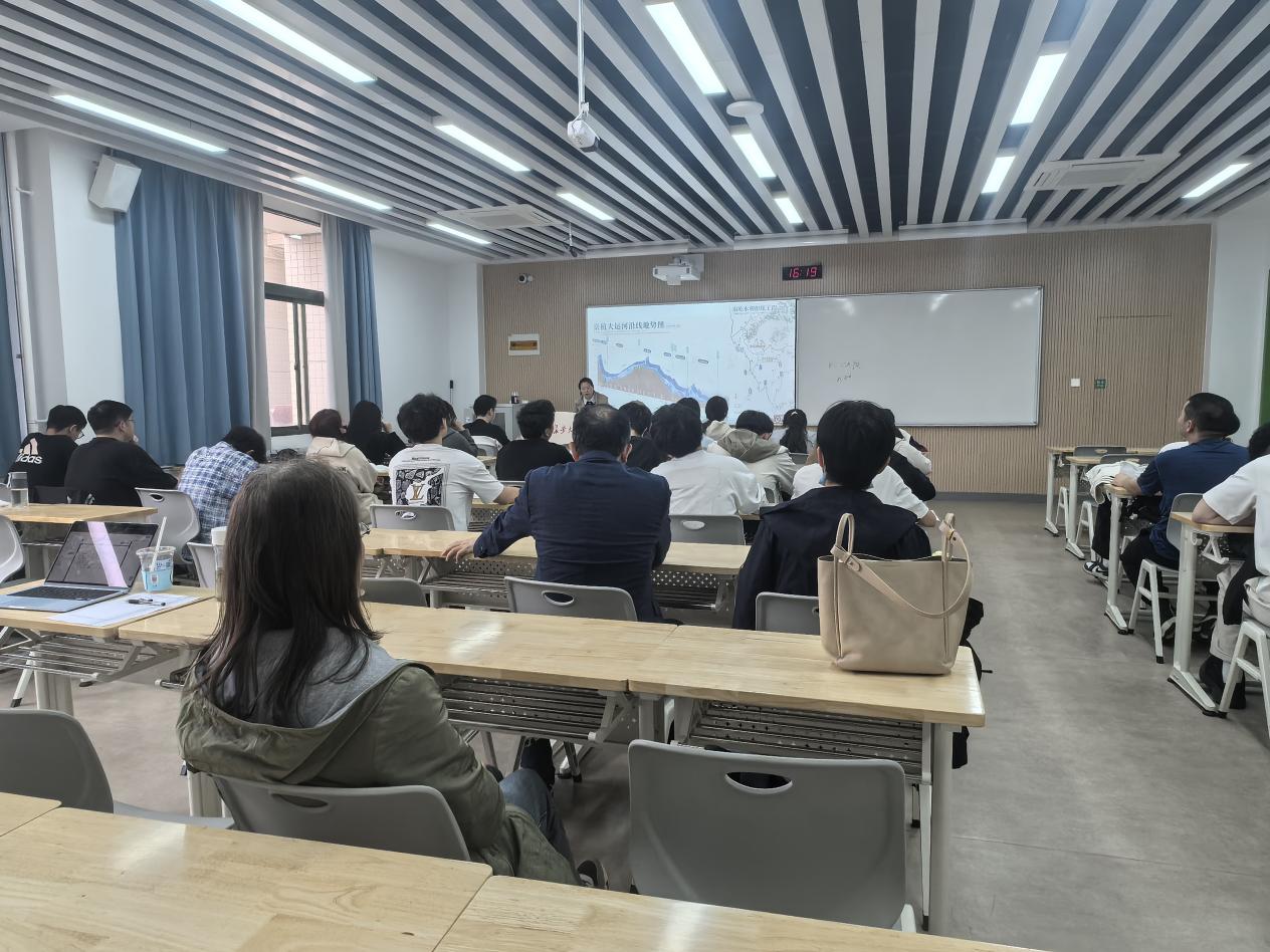 2d2100d365cc5845b8a101a9aba93ee2